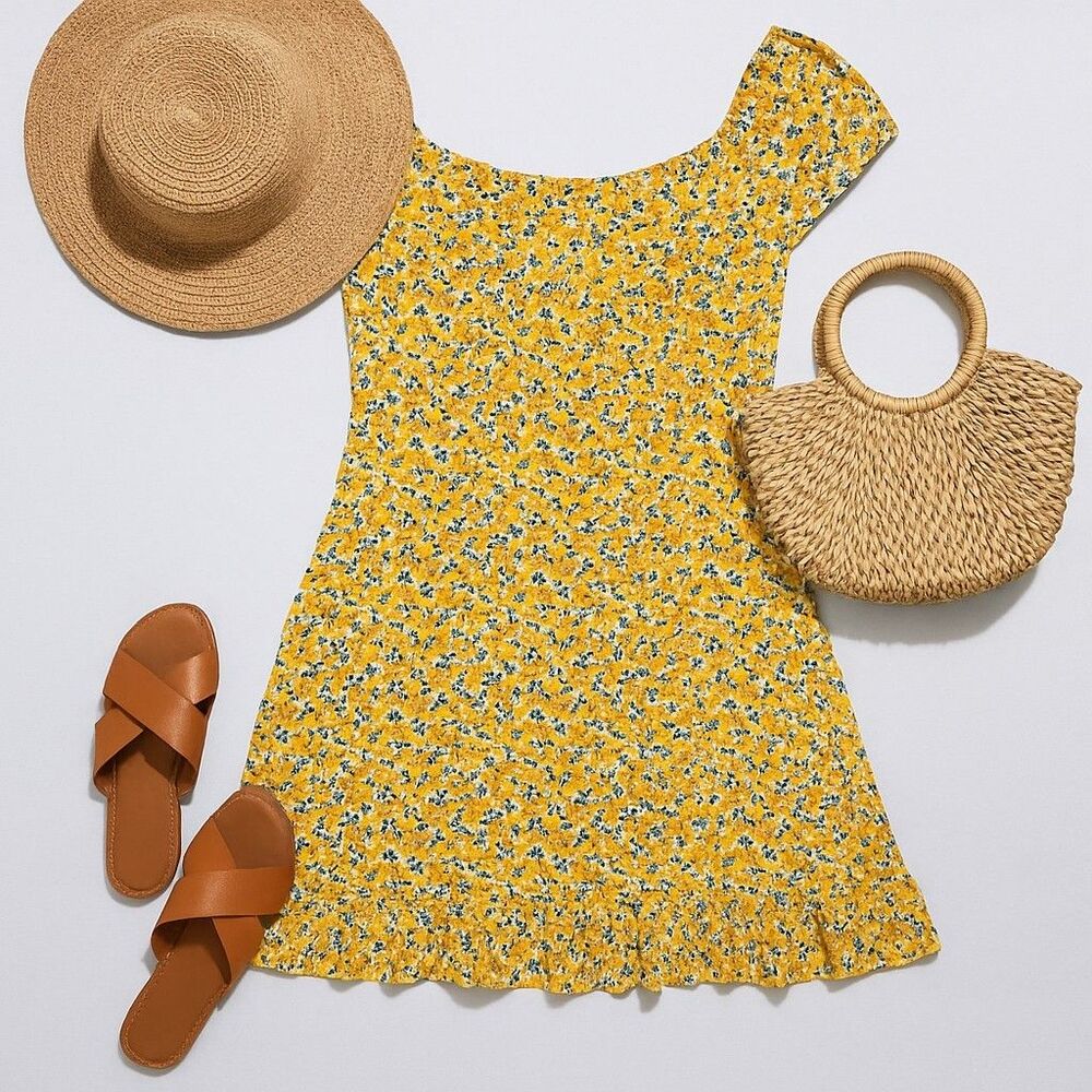 No Boundaries Yellow Floral Ruffle Hem Button Back Dress – Juniors XL (15-17)